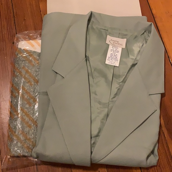 Lasting Comfort pants set new in package - Picture 2 of 3